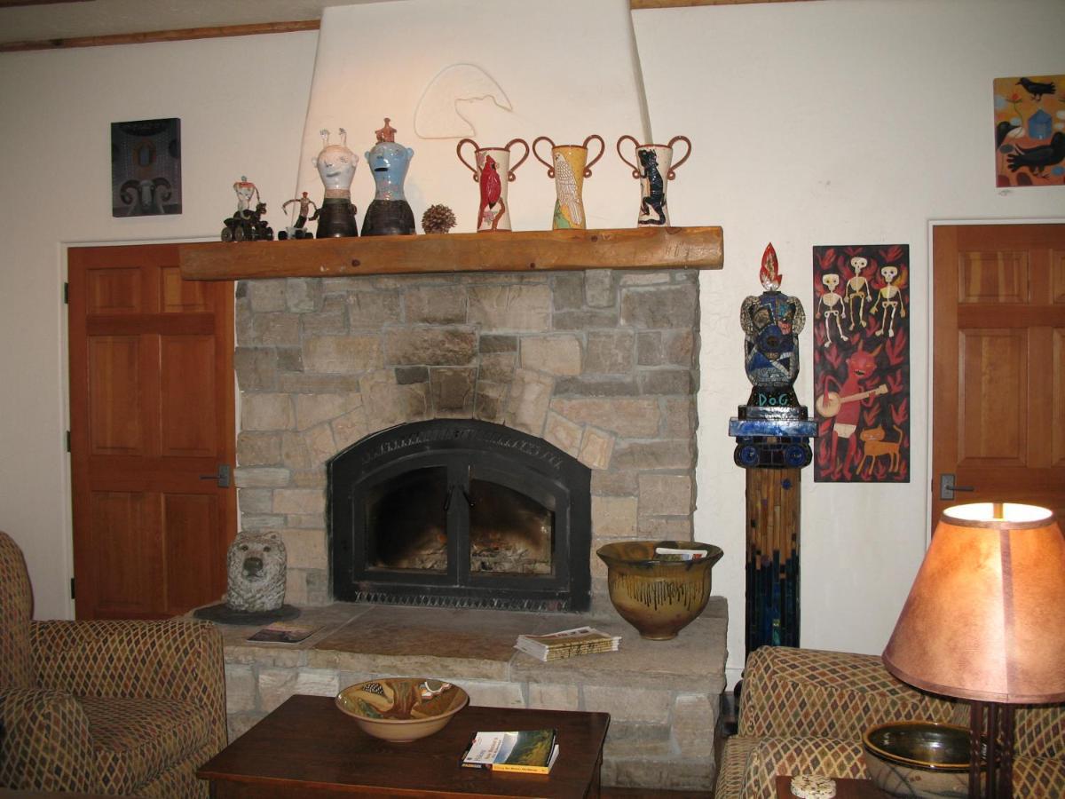 Bear Mountain Lodge Silver City Buitenkant foto